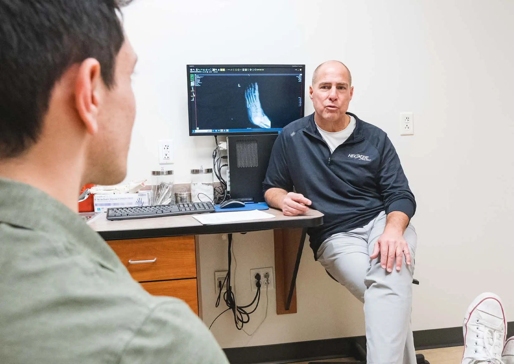 4 Reasons To Choose Hecker Sports Medicine